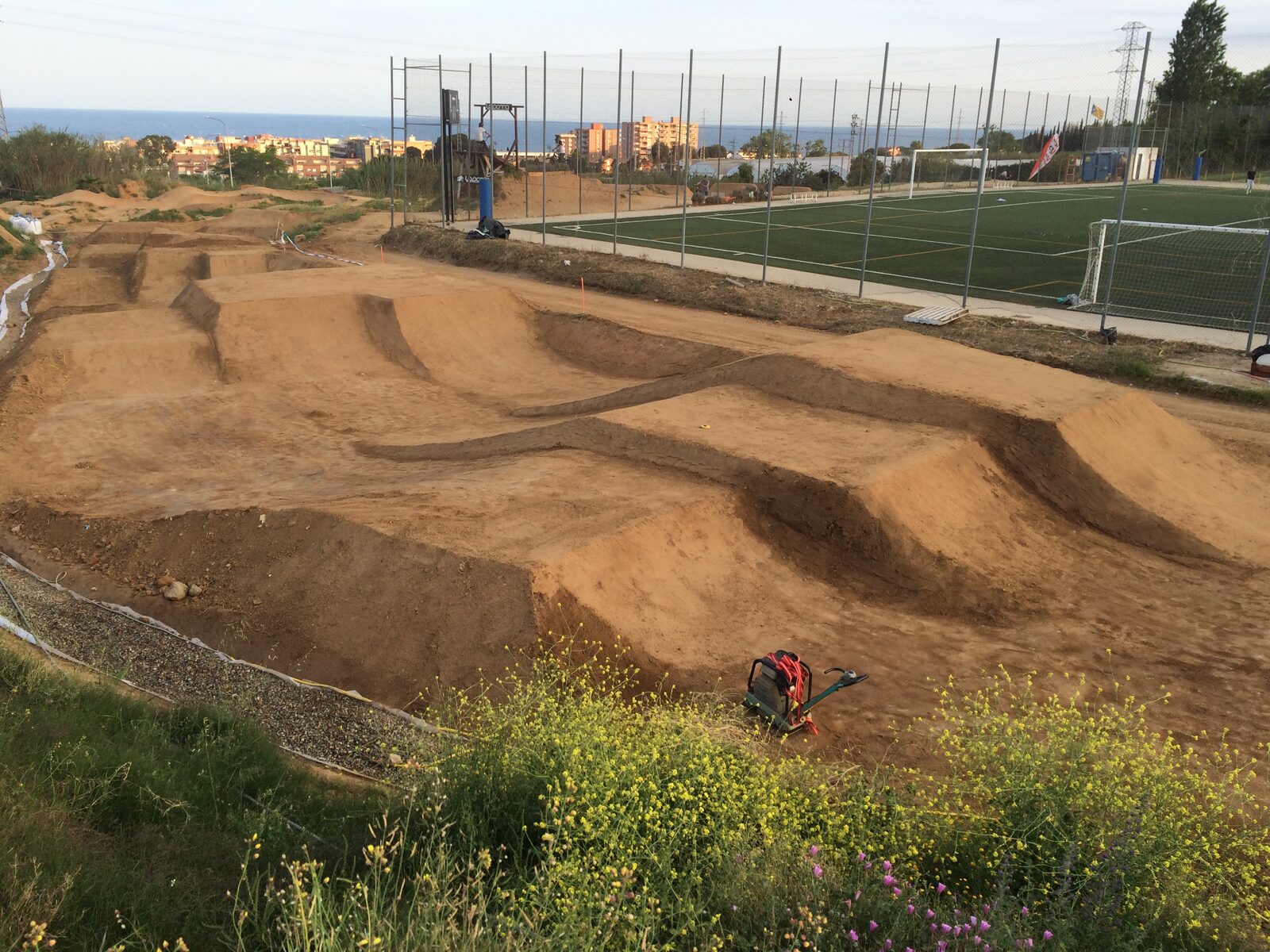 The mesetes circuit, a line of tabletop jumps